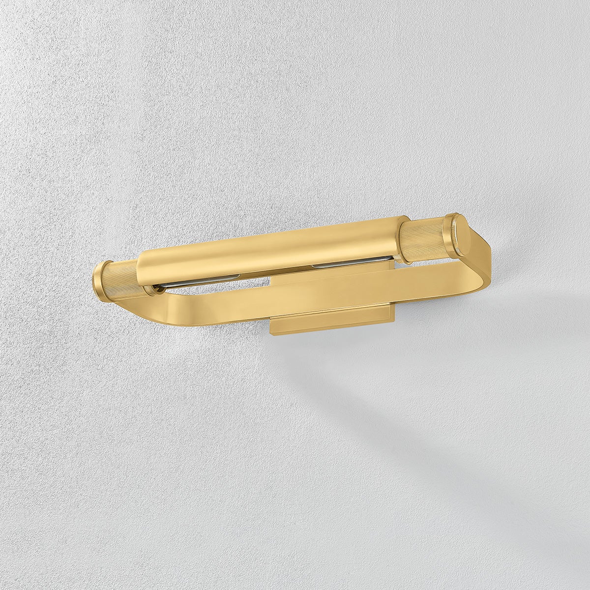 Elm Park Picture Light 18" in aged brass shown from the front to reveal the arm curve and shade proportion.