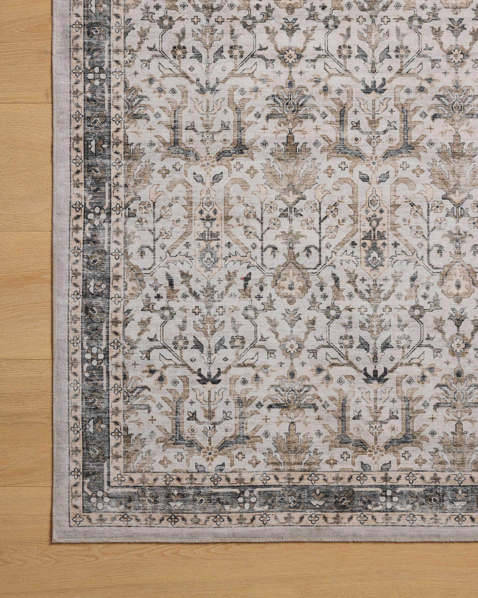 Anniston Ivory / Stone shown from a different angle to reveal its pattern.