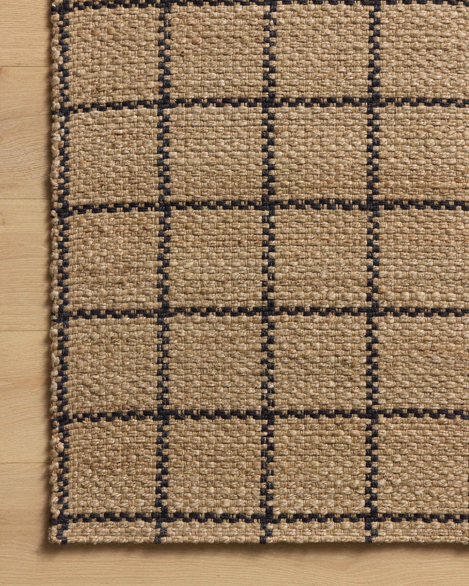 Fletcher Natural / Black shown from a different angle to reveal its pattern.