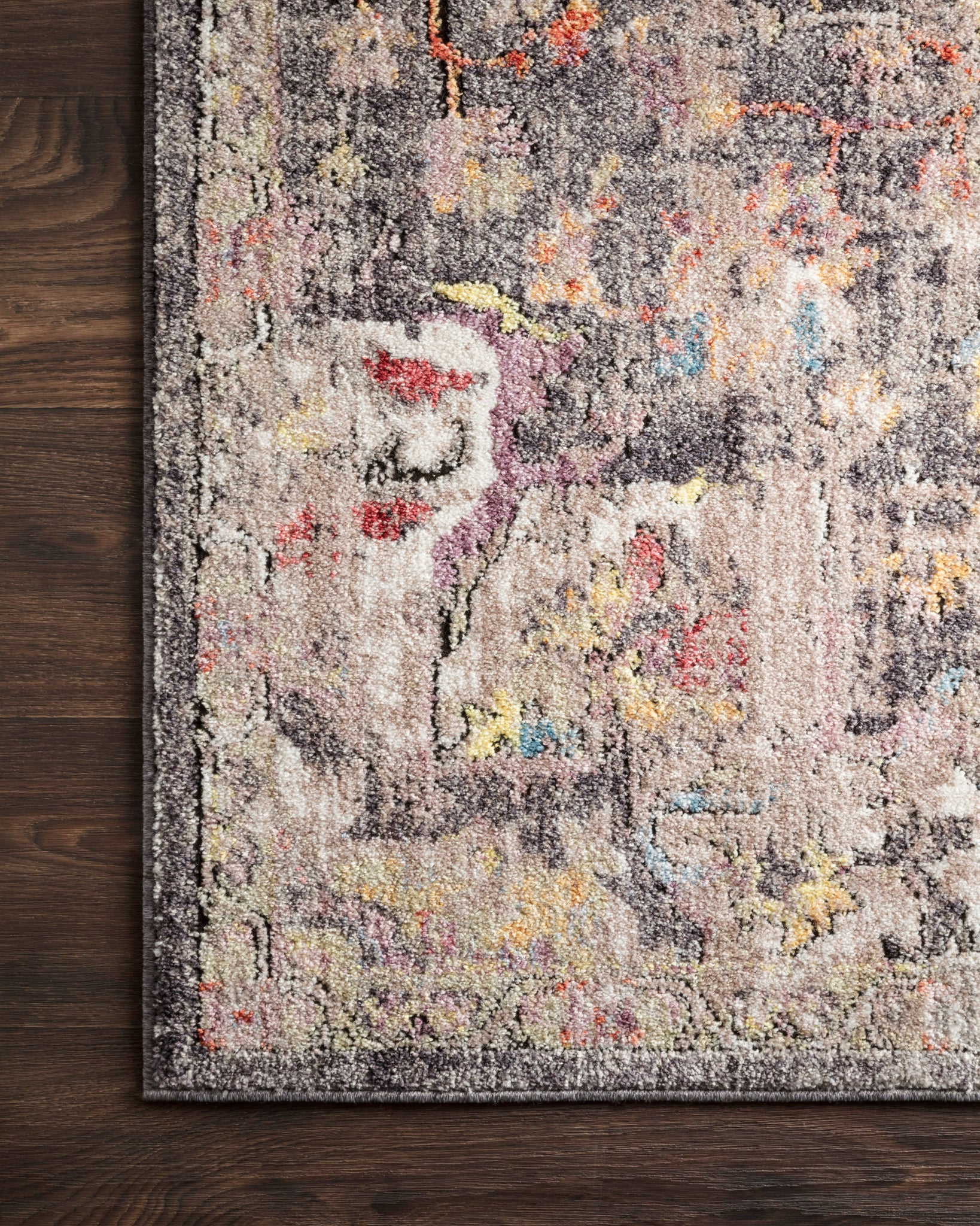 Side view of the Medusa Charcoal / Fiesta rug.
