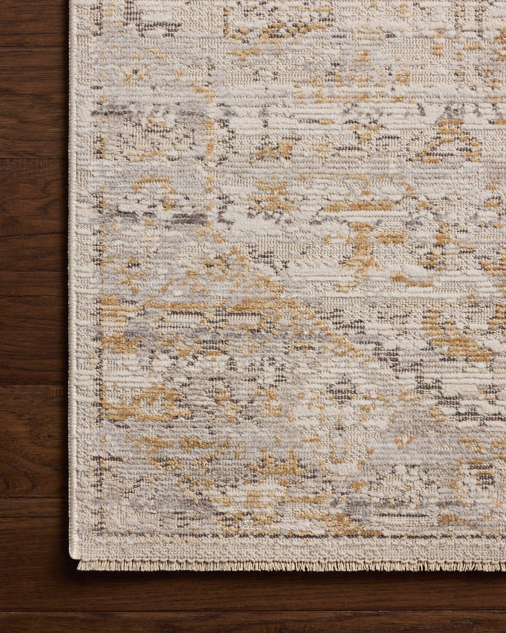 Milena Ivory / Ochre shown from a different angle to reveal its pattern.