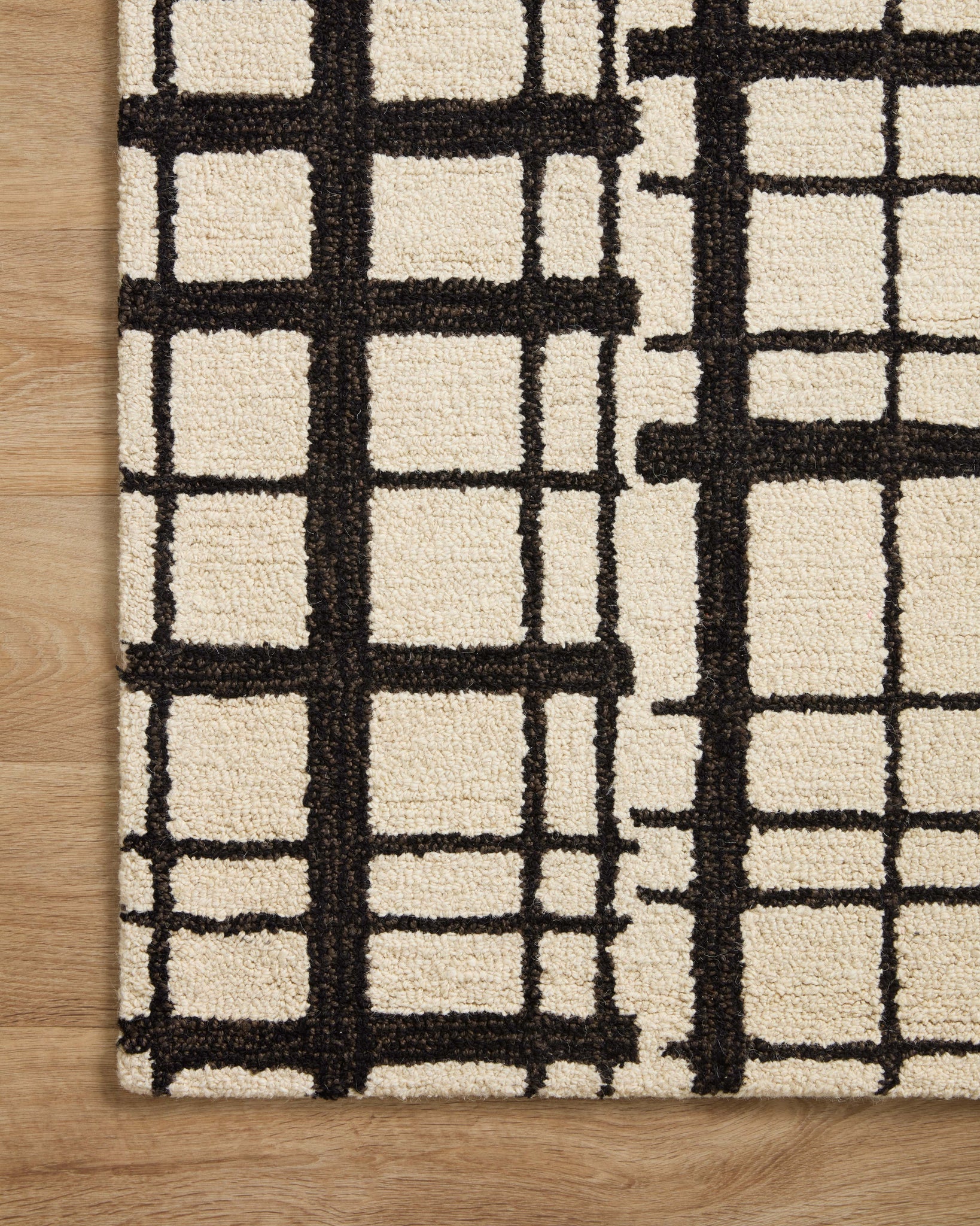 Polly Black / Ivory shown from another angle.