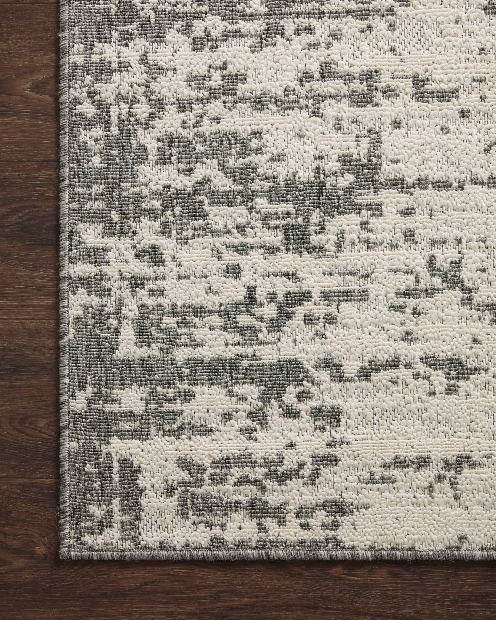 Rainier Ivory / Grey shown from a different angle to reveal its pattern.