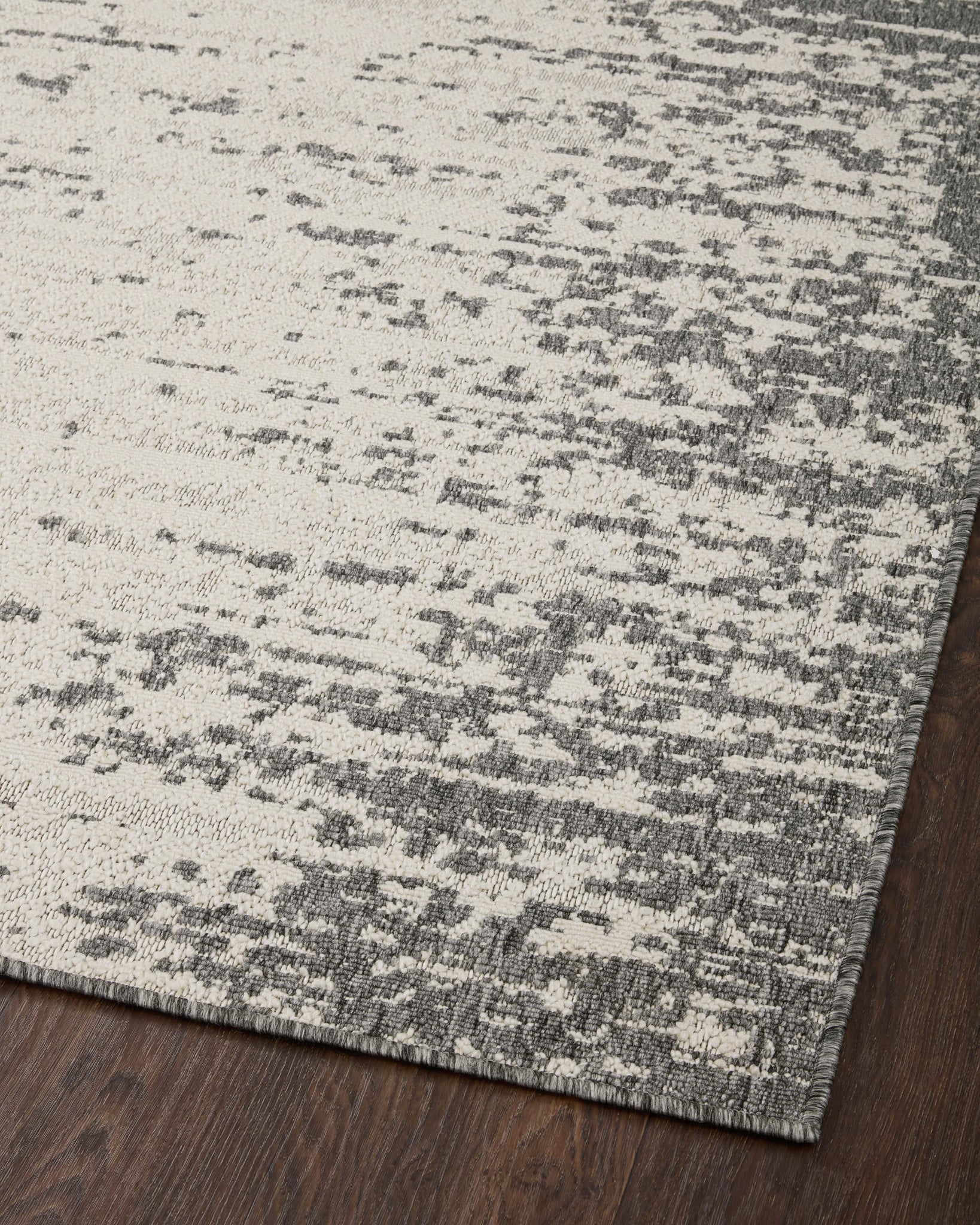 Rainier Ivory / Grey shown from a different angle to reveal its pattern.