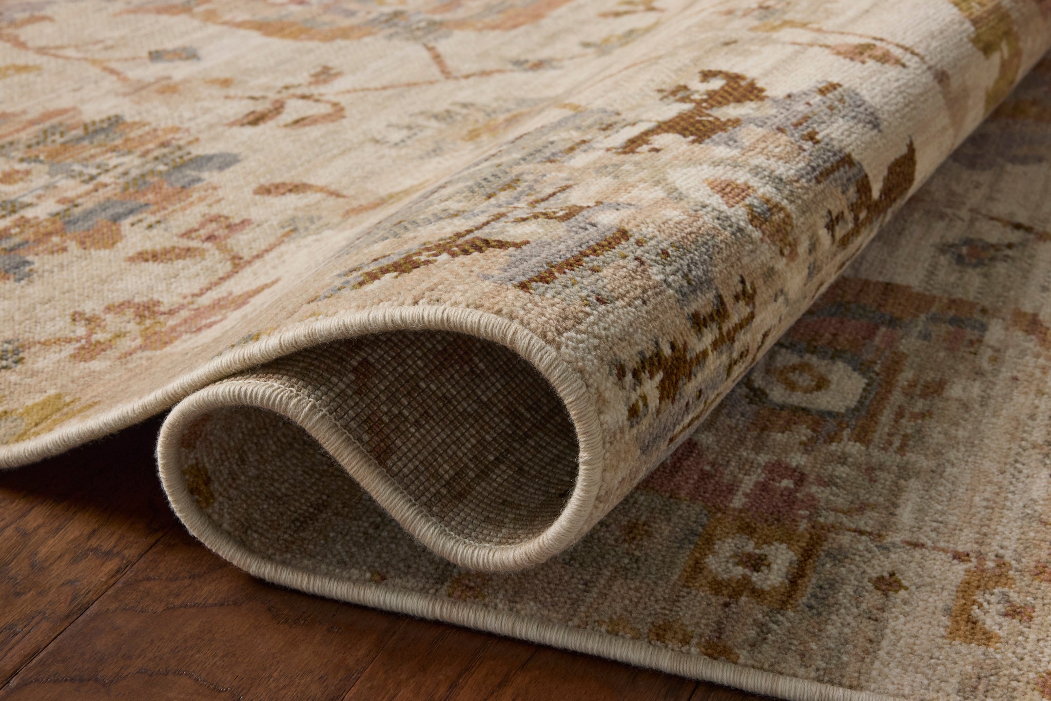 Reign Ivory / Multi shown from a different angle to reveal its pattern.