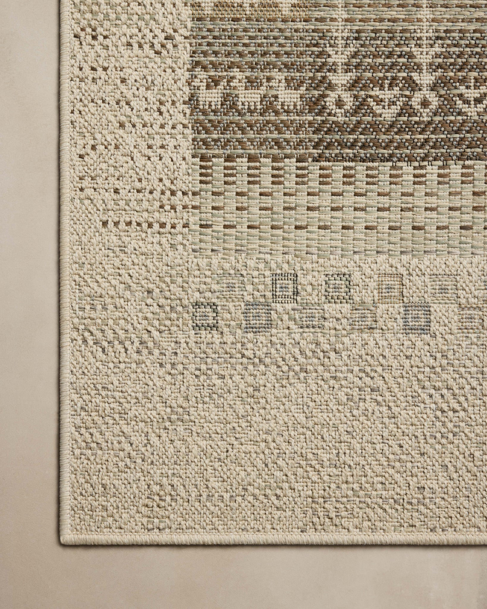 Saylor Ivory / Earth shown from a different angle to reveal its pattern.
