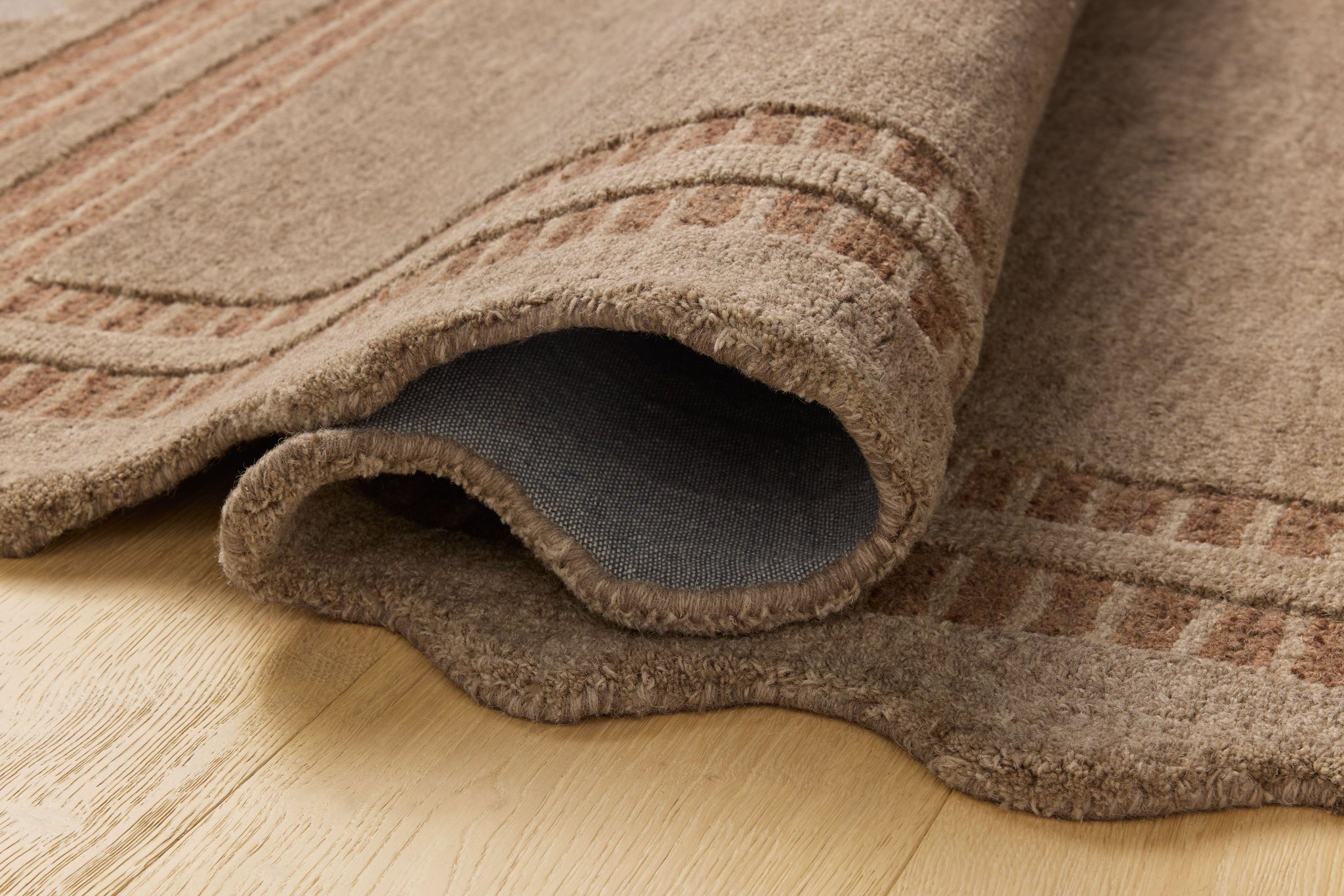 Scottie Mocha / Clay shown from a different angle to reveal its pattern.