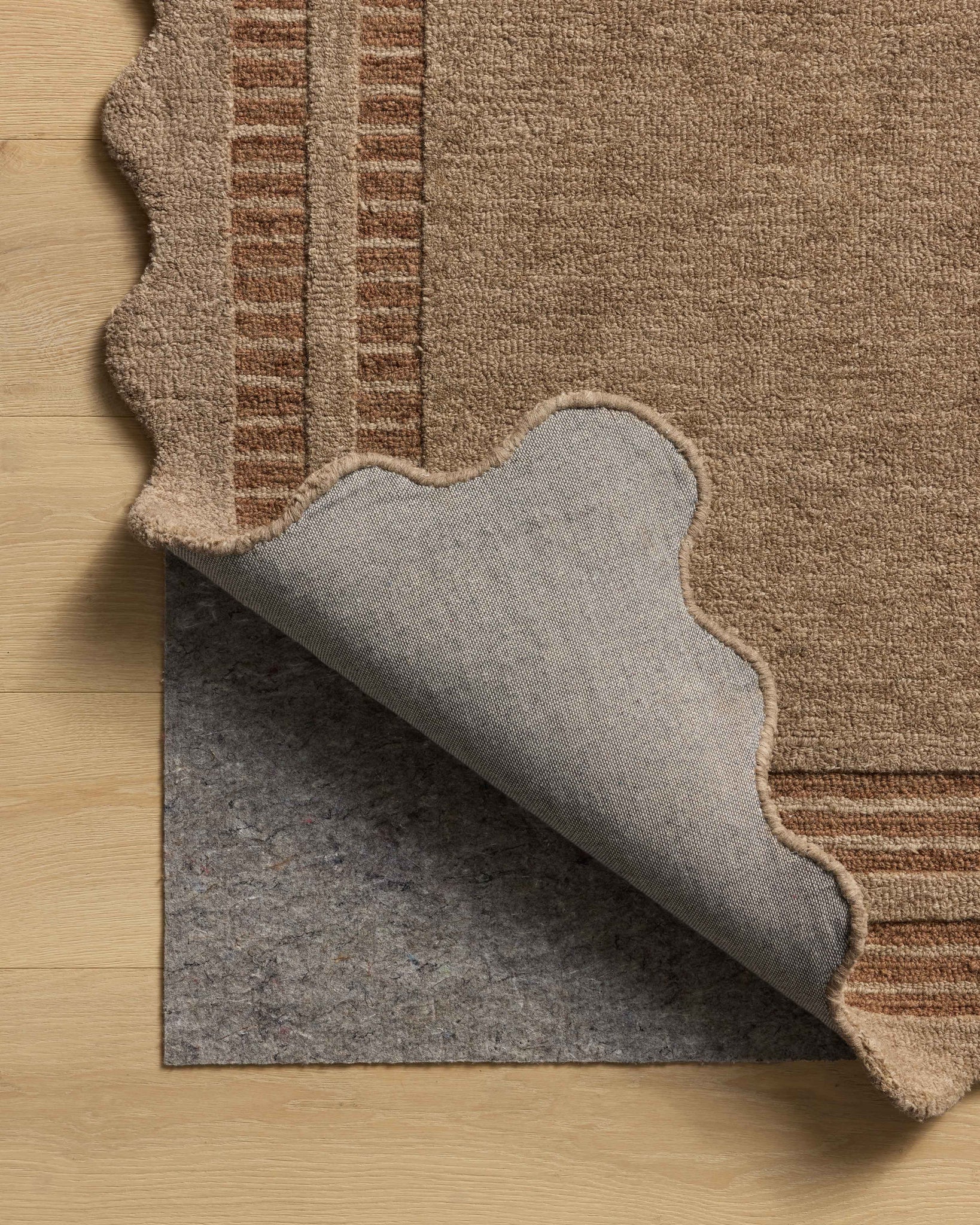 Scottie Mocha / Clay shown from a different angle to reveal its pattern.