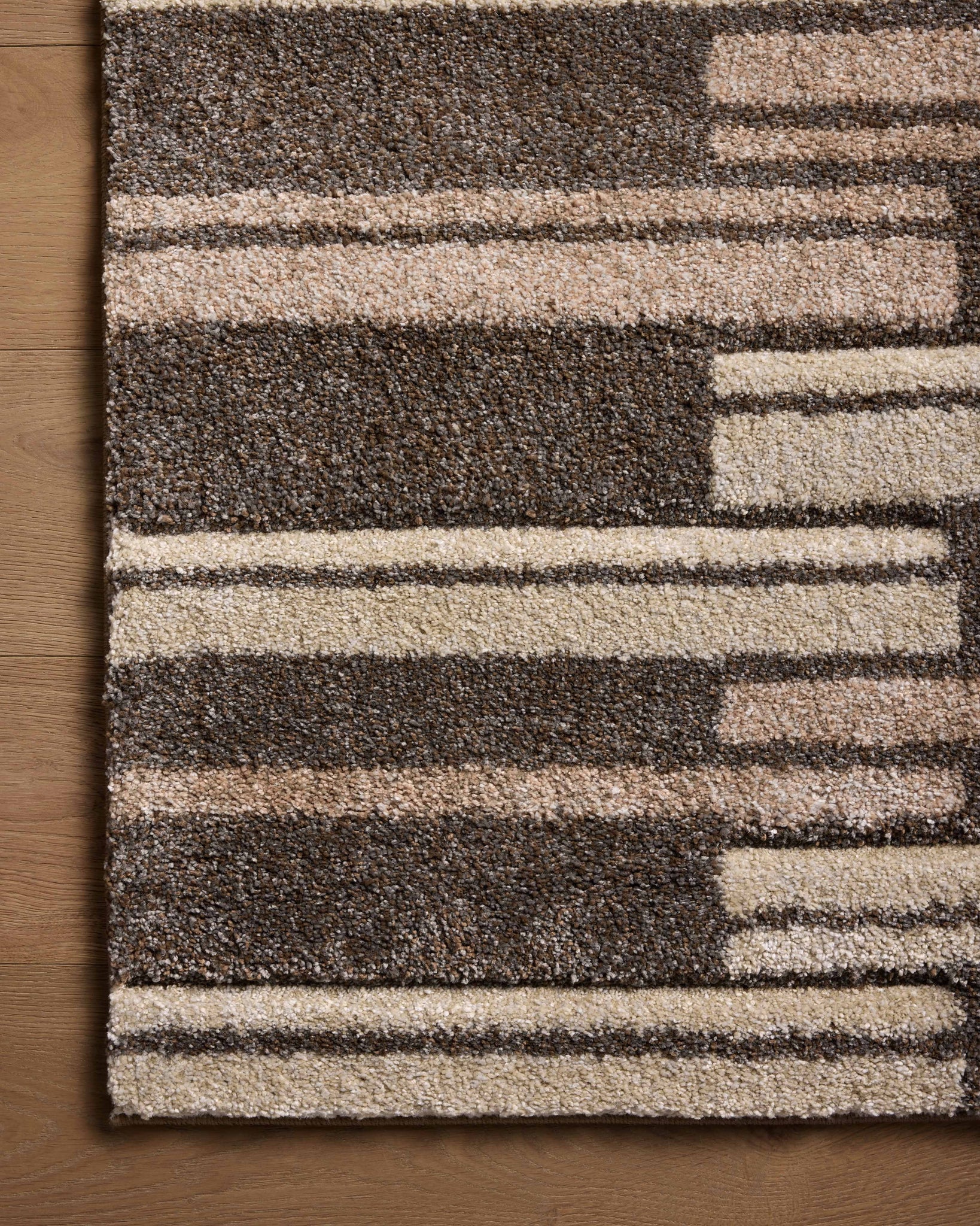 Silas Mocha / Champagne shown from a different angle to reveal its pattern.