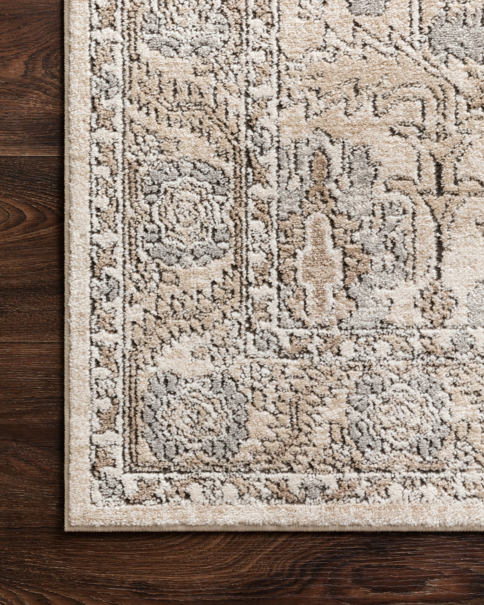 Teagan Ivory / Sand shown from a different angle to reveal its pattern.