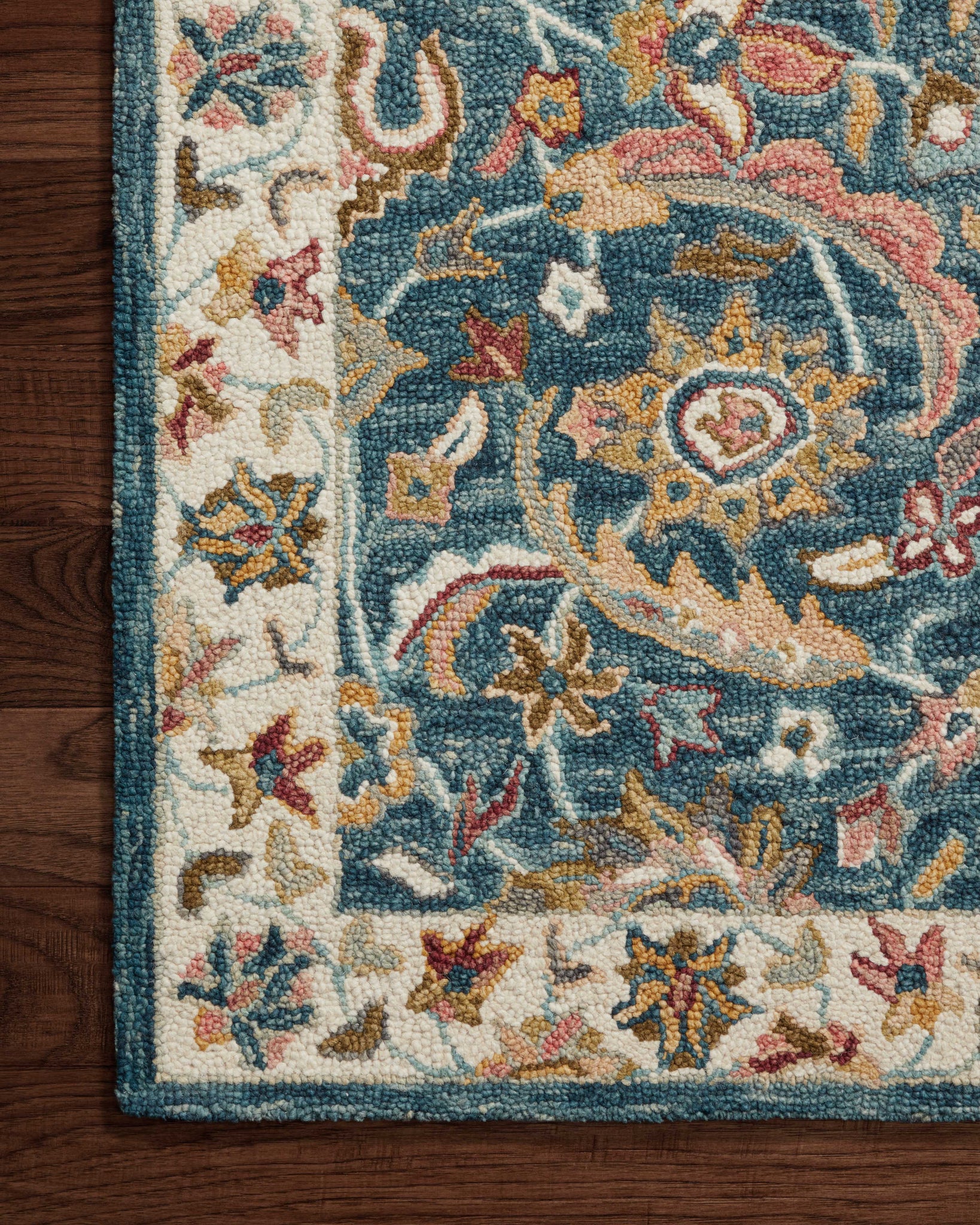 Victoria Ocean / Multi shown from a different angle to reveal its pattern.