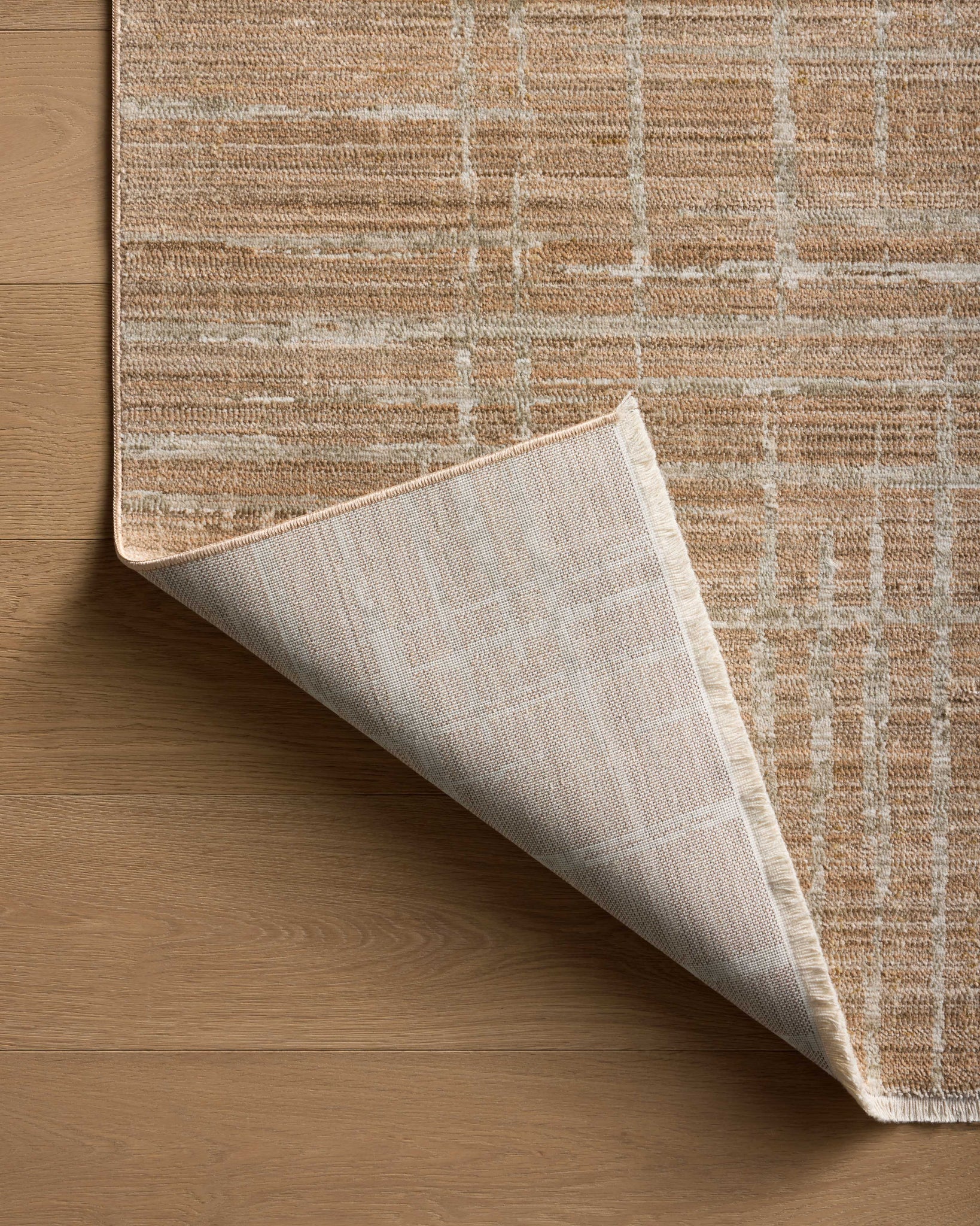 Wade Clay / Silver shown from a different angle to reveal its pattern.