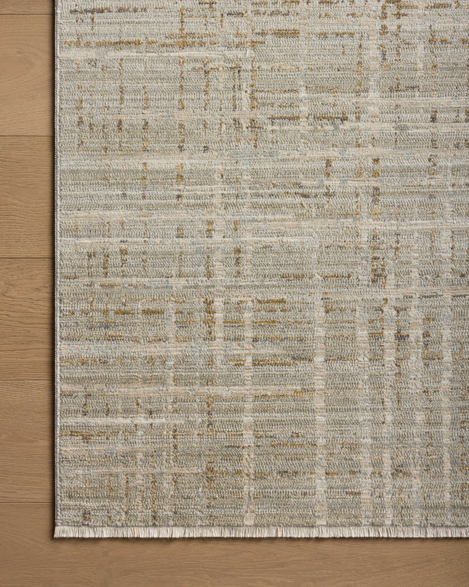 Wade Mist / Gold shown from a different angle to reveal its pattern.