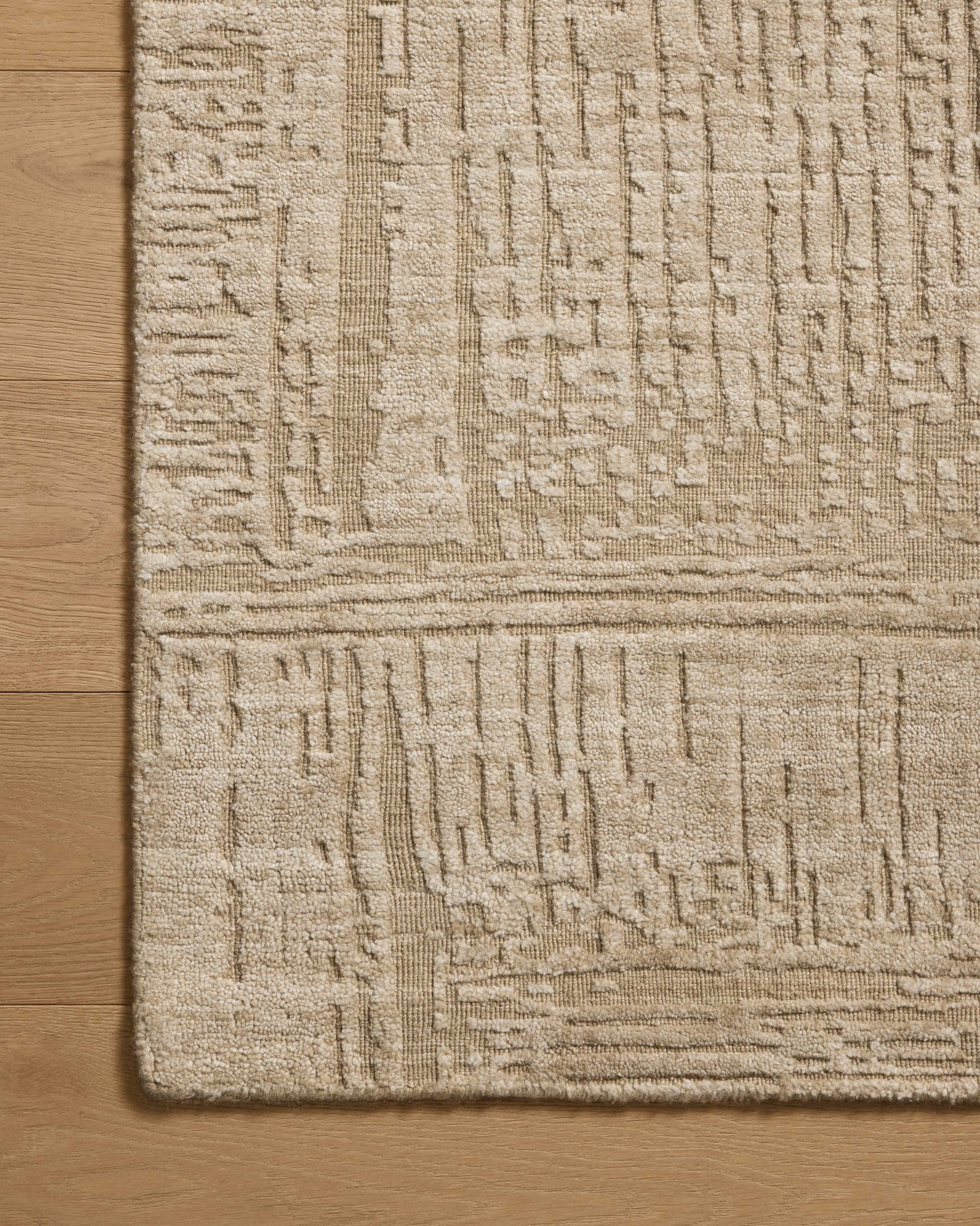 Woods Oatmeal shown from a different angle to reveal its pattern.