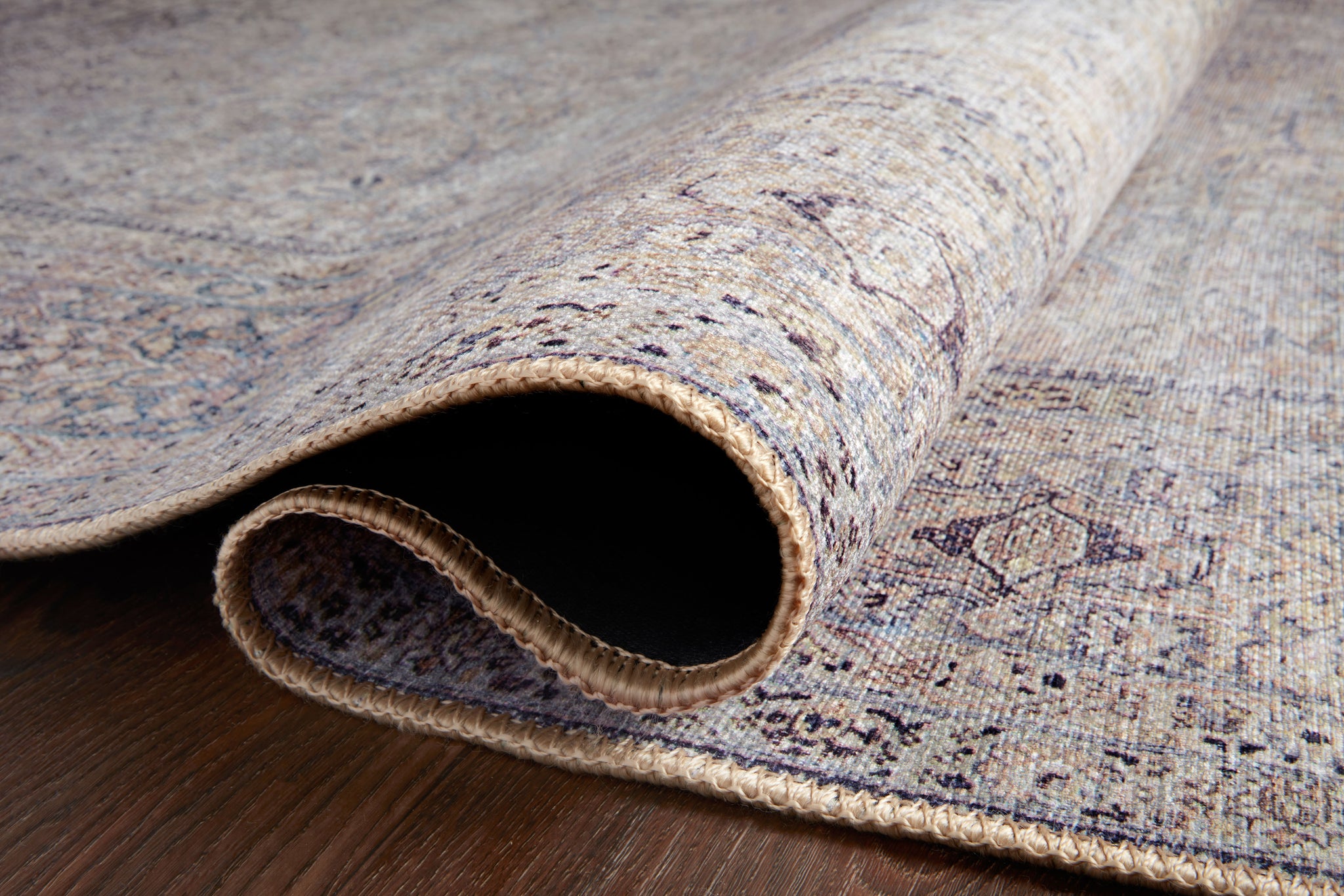 Wynter Silver / Charcoal shown from a different angle to reveal its pattern.
