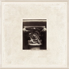33,5 × 33,5 pouces