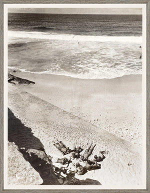 front view of Bronte Beach C.1967 luxury Artwork