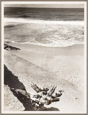 front view of Bronte Beach C.1967 luxury Artwork