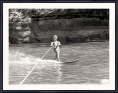 Grande photographie (Dimensions du cadre : 18,75 × 14,75 pouces)