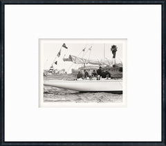 Petite photographie + bordures blanches (dimensions du cadre : 16,75 × 14,75 pouces)