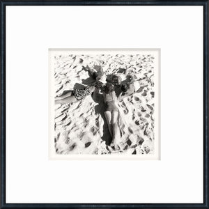 angle view of NOSTALGIA COLLECTION – BEACH MEETING C. 1950 luxury Artwork