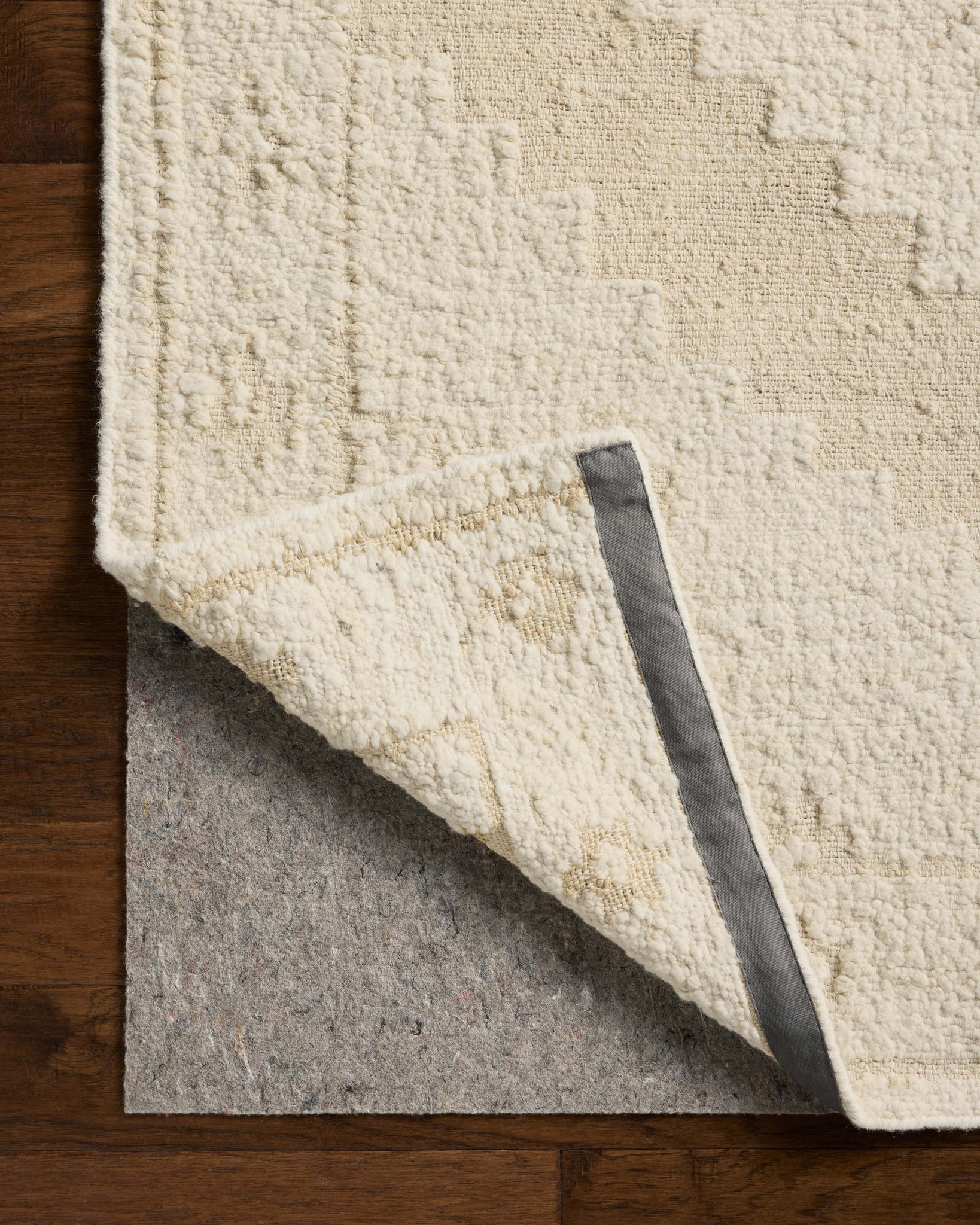 Alara Ivory / Natural (Pattern 3) shown from a different angle to reveal its pattern.