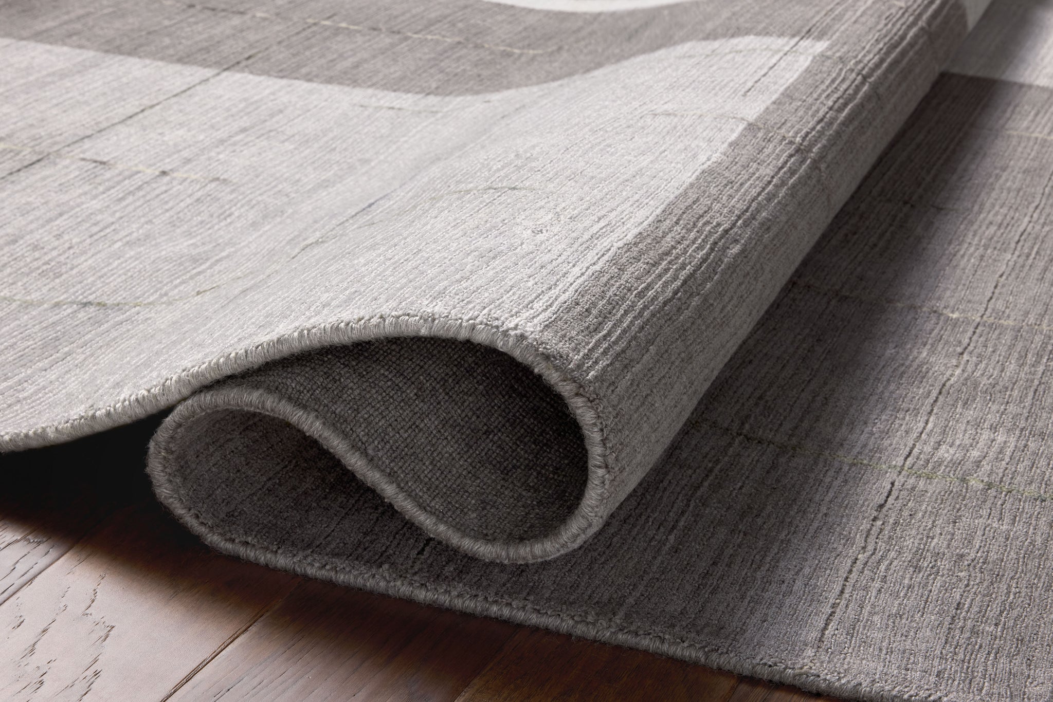 Alistair Grey / Olive shown from a different angle to reveal its pattern.