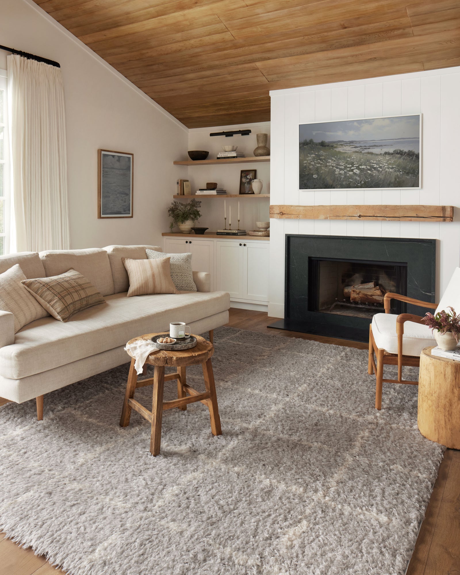 Amira Silver / Ivory — a Loloi rug at Laurie Yapp Home.