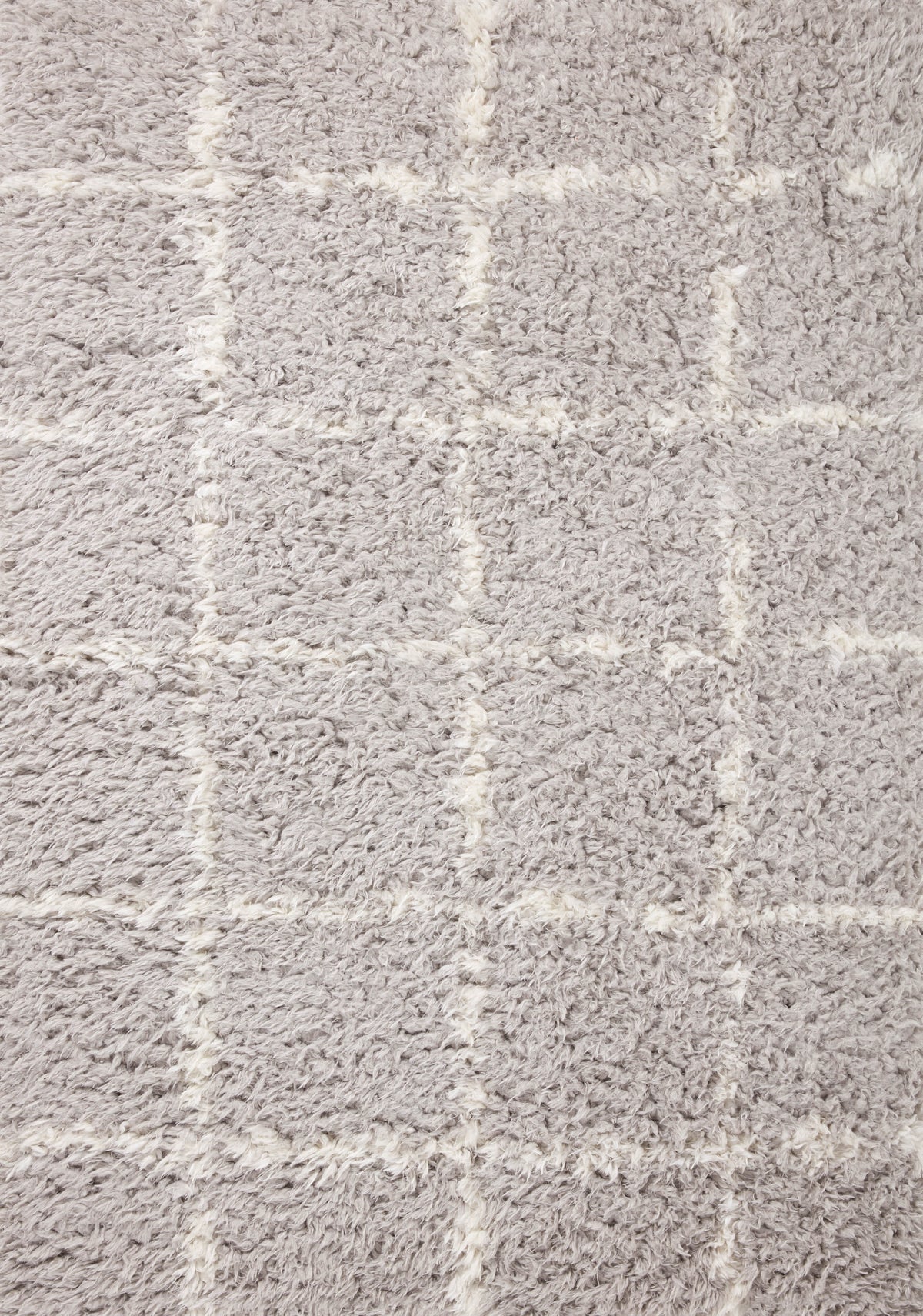 Amira Silver / Ivory — a Loloi rug at Laurie Yapp Home.