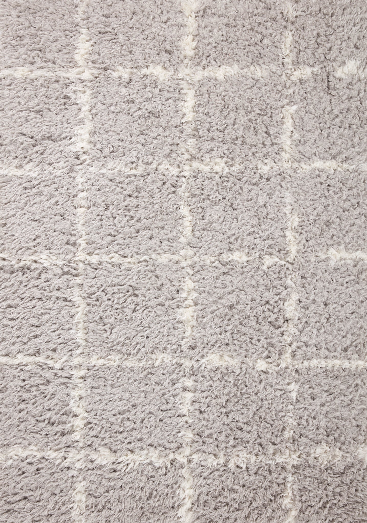 Amira Silver / Ivory — a Loloi rug at Laurie Yapp Home.