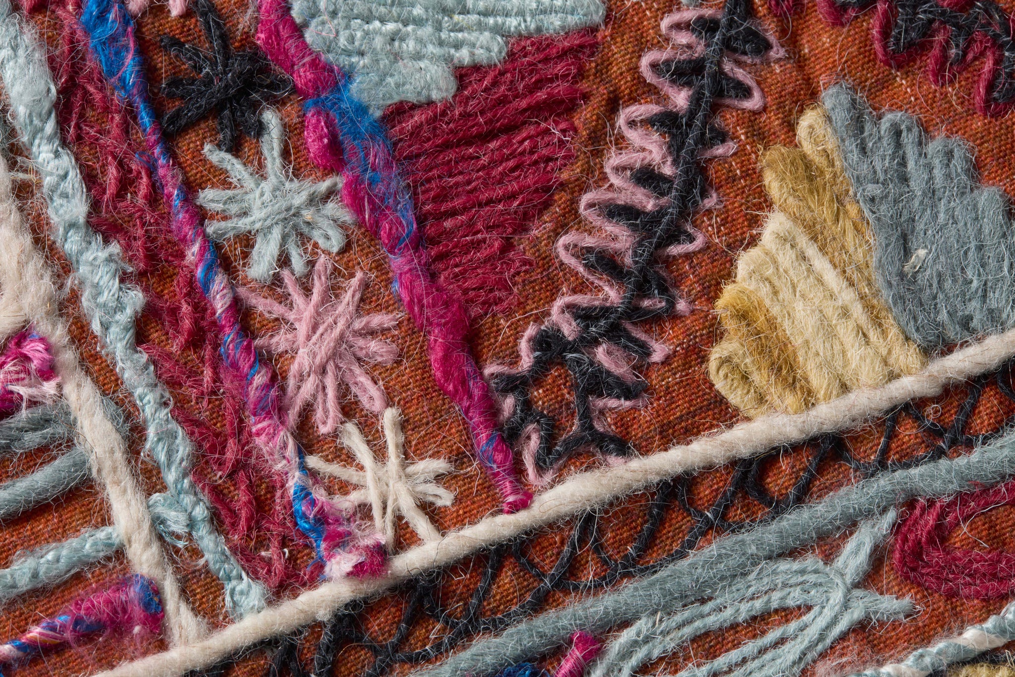 Woodstock Orange / Multi shown from a different angle to reveal its pattern.