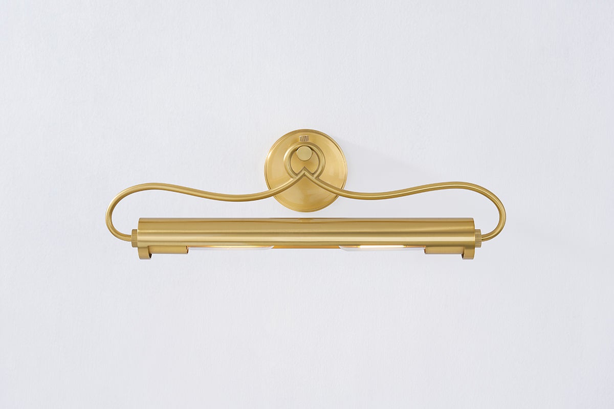 Berun Picture Light 20.5" in aged brass shown from the front to reveal the arm curve and shade proportion.