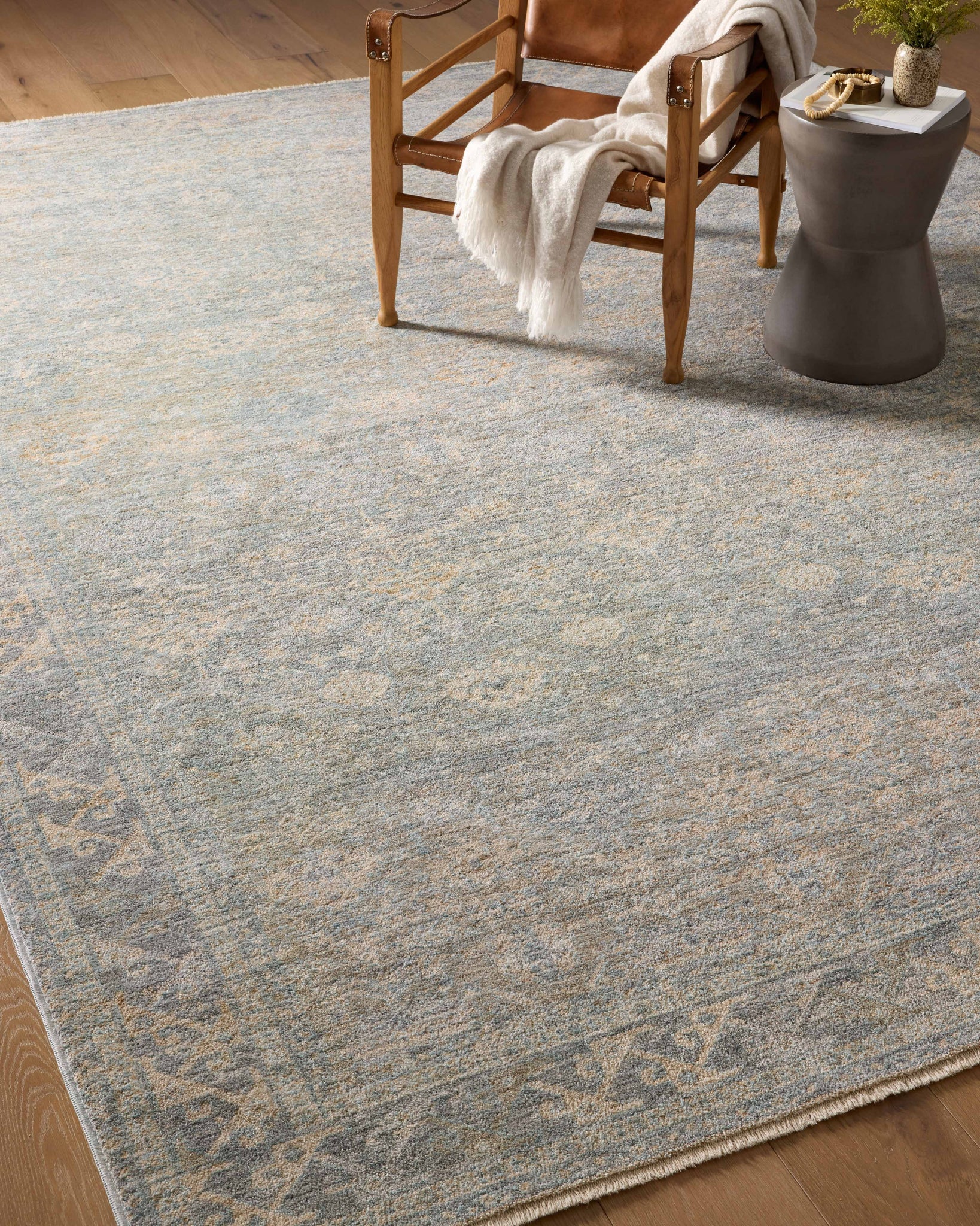 Blake Sky / Beige shown from a different angle to reveal its pattern.