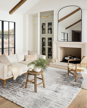 Side view of the Bliss Shag Grey / Cream rug.