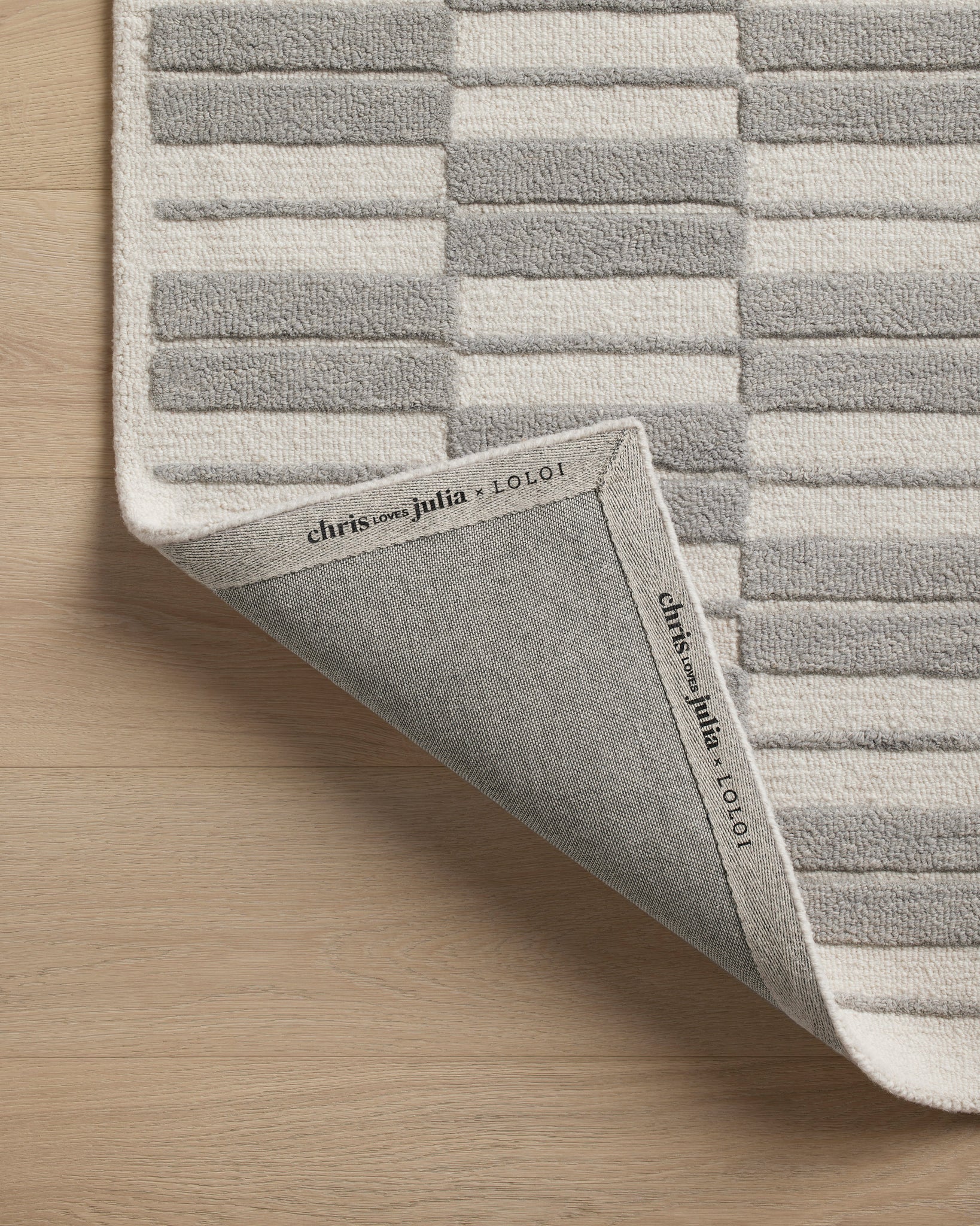 Bradley Ivory / Grey shown from a different angle to reveal its pattern.