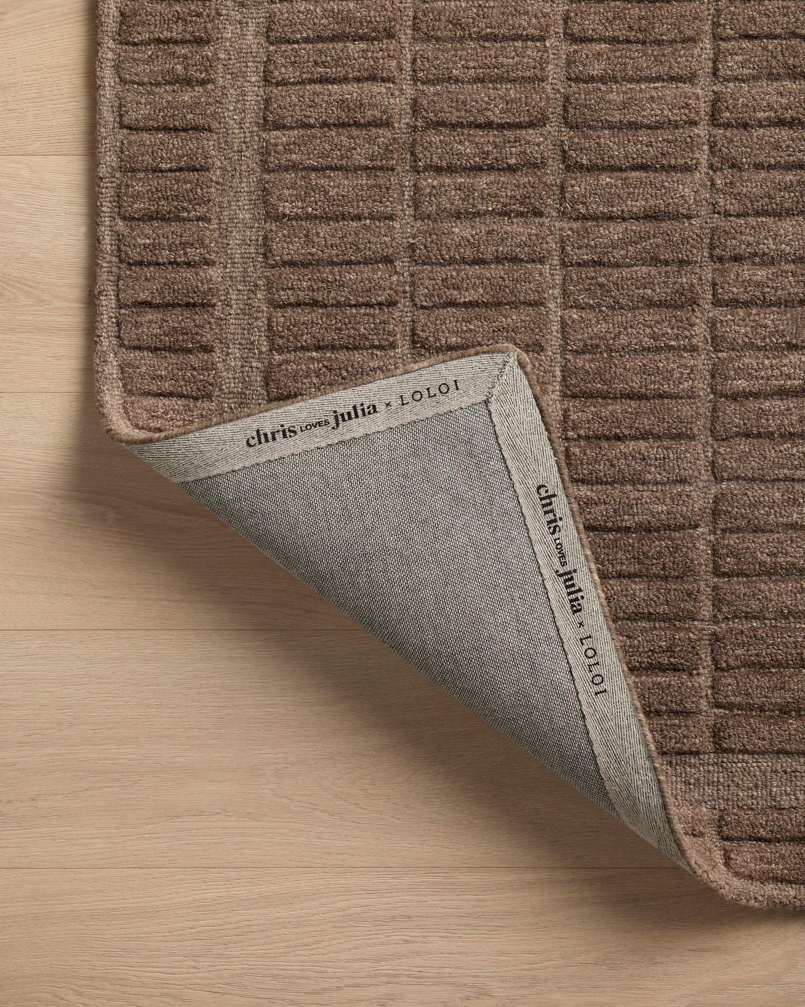 Bradley Cocoa / Cocoa shown from another angle.