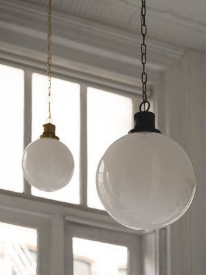 Beverly Pendant 10" - Lifestyle [H770701S-AGB]