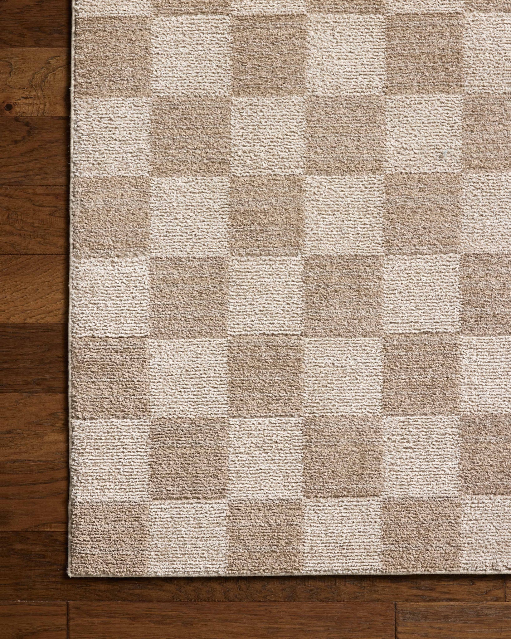 Calvin Pebble / Ivory shown from a different angle to reveal its pattern.