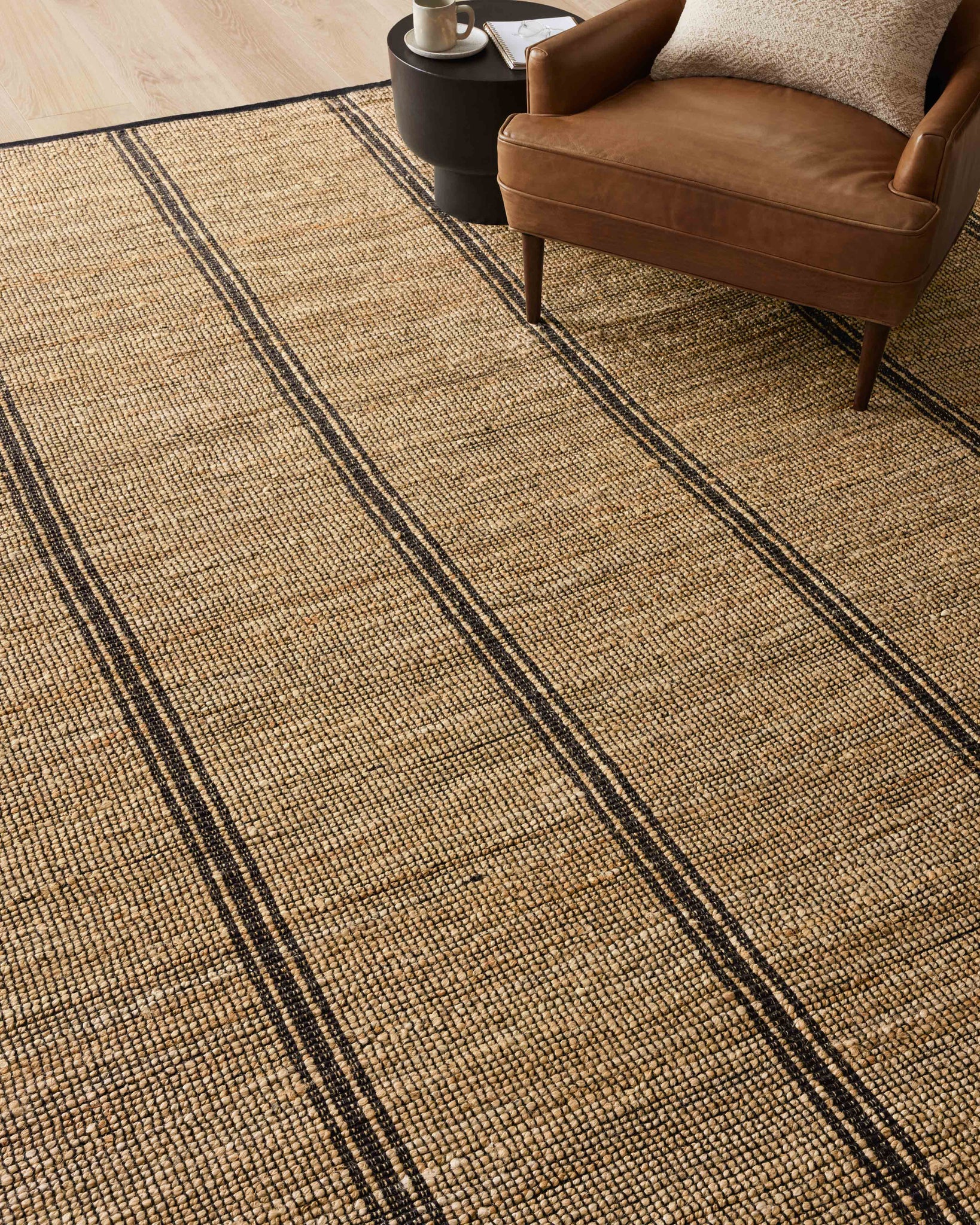 Colton Natural / Black shown from another angle.