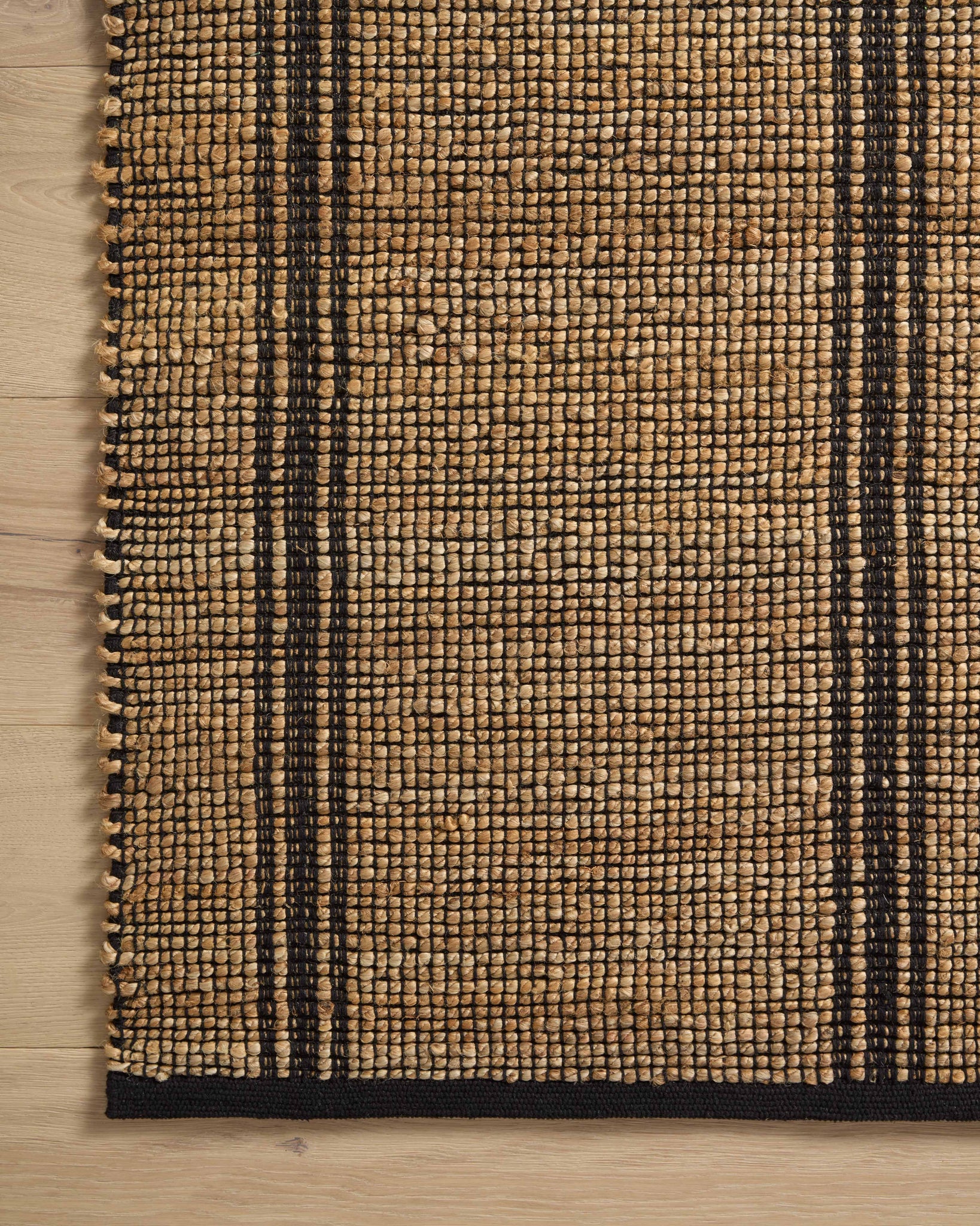 Colton Natural / Black shown from another angle.