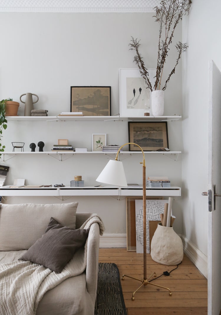 Curves No.1 Floor Lamp in aged brass — a Hudson Valley floor lamp for living rooms and reading nooks at Laurie Yapp Home.