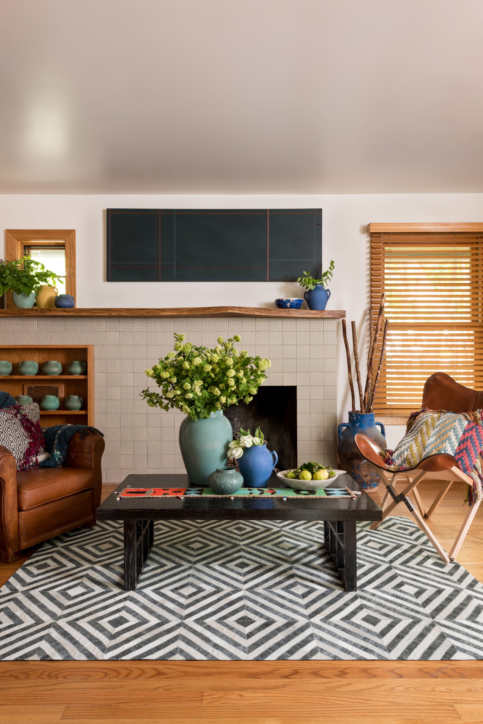 Dorado Charcoal / Ivory — a Loloi rug at Laurie Yapp Home.