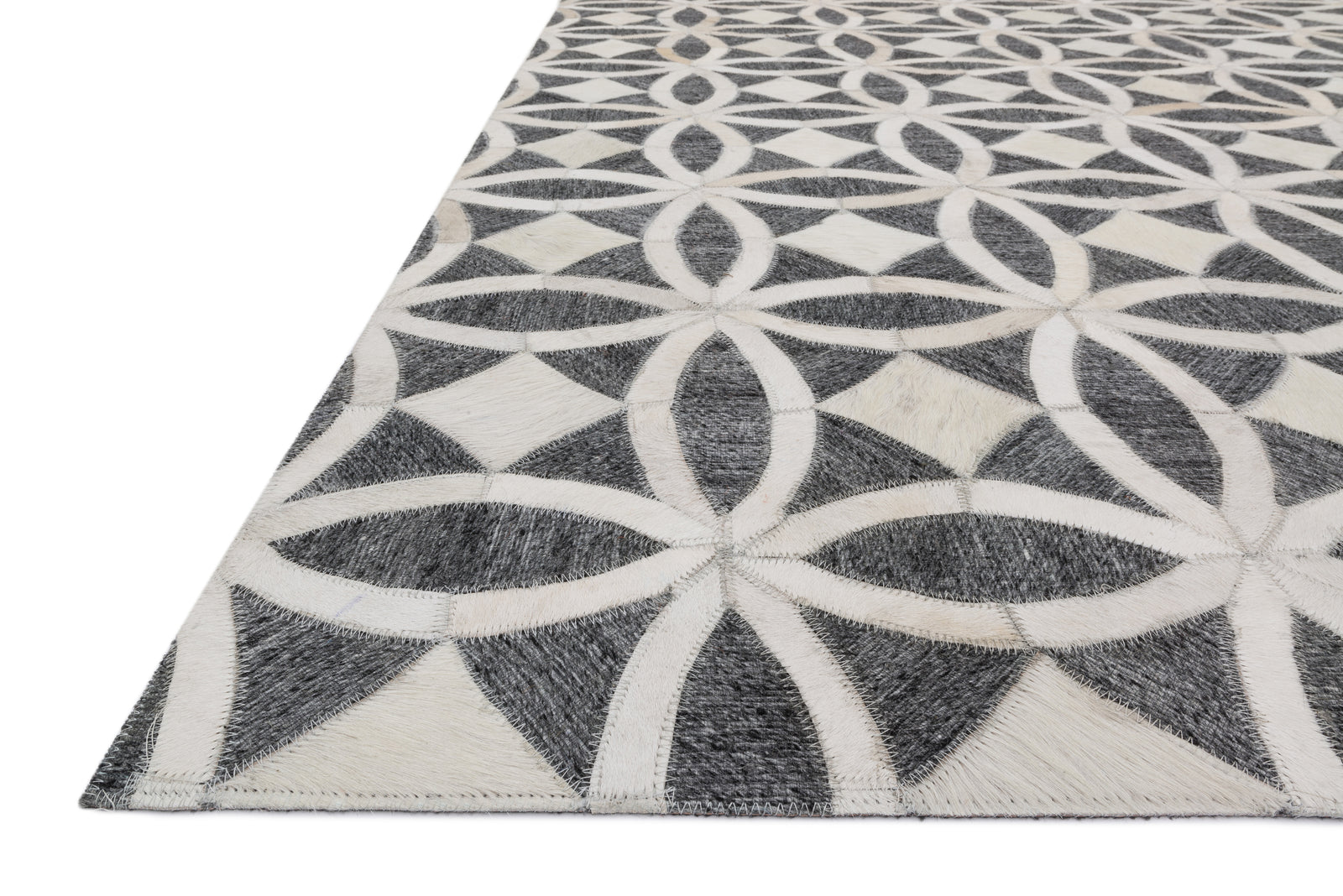 Dorado Graphite / Ivory — a Loloi rug at Laurie Yapp Home.