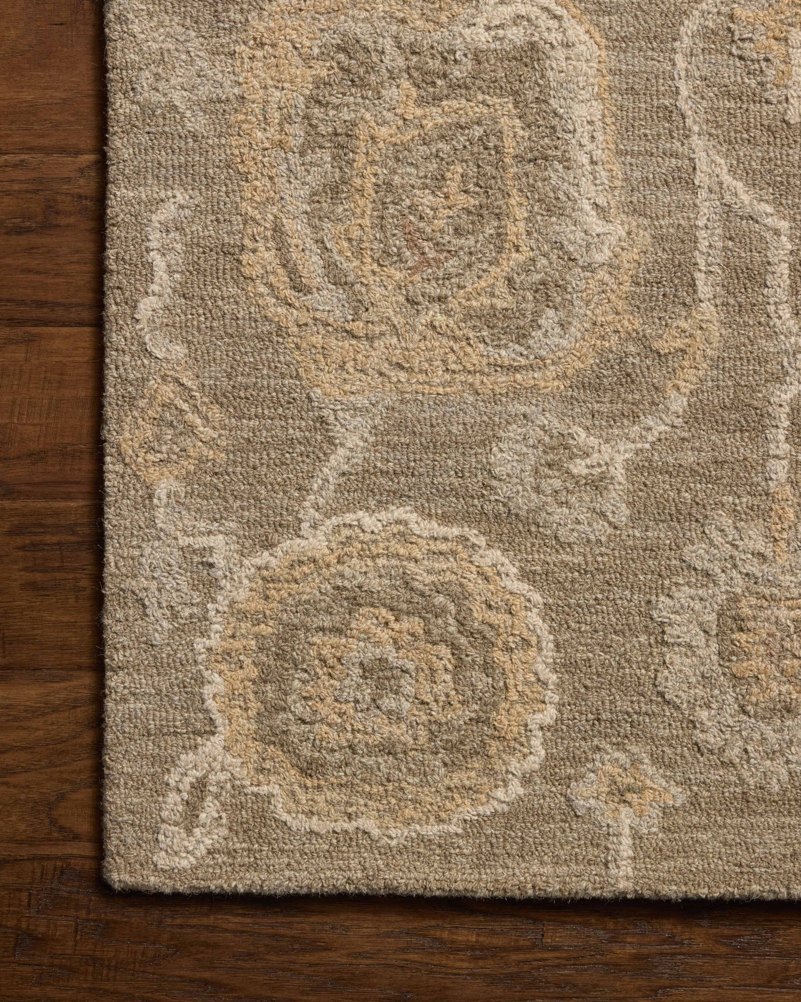 Dorothea Oak / Natural shown from a different angle to reveal its pattern.