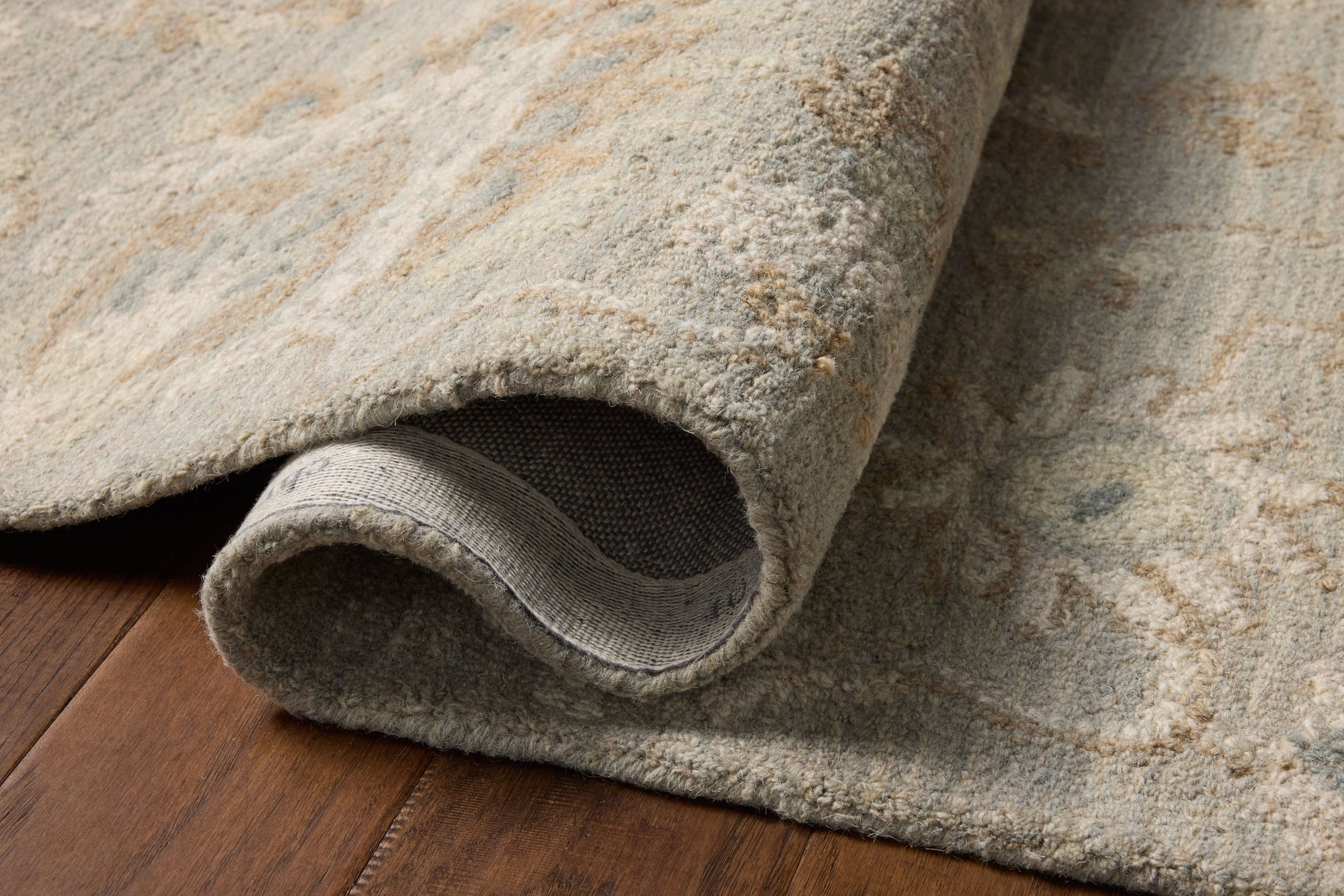 Dorothea Stone / Multi shown from a different angle to reveal its pattern.
