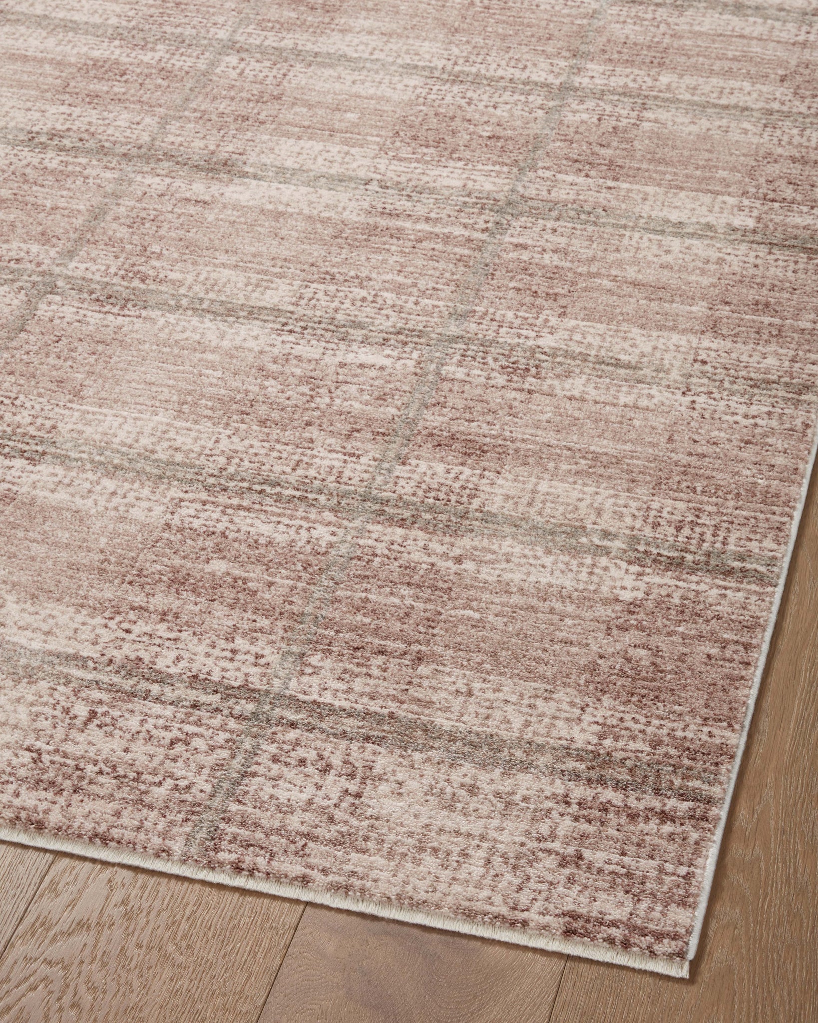 Ember Clay / Mist shown from a different angle to reveal its pattern.
