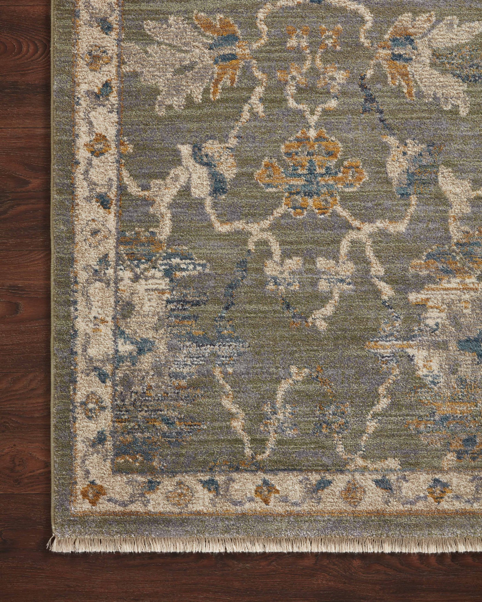 Close-up detail of the Giada Sage / Gold showing its pile and weave.