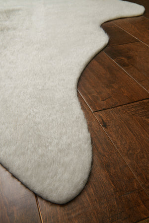 Side view of the Grand Canyon Silver / Grey rug.