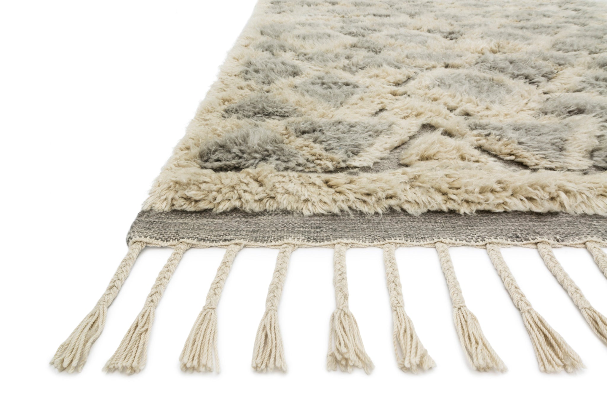 Side view of the Hygge Smoke / Taupe rug.