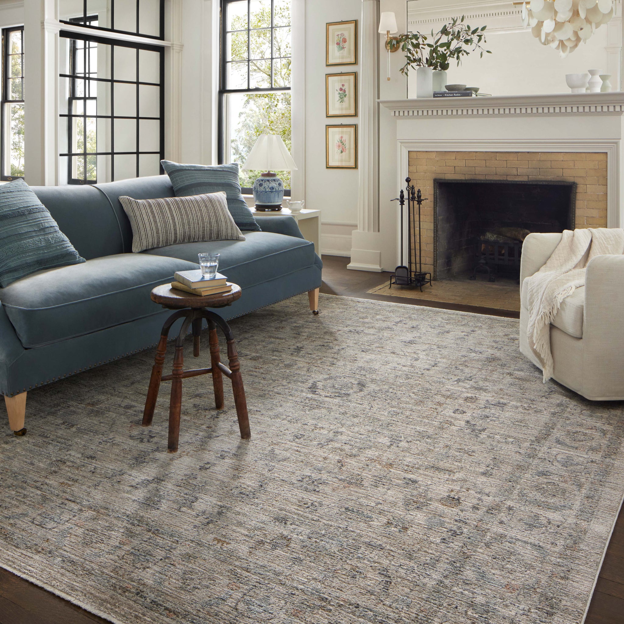 Katherine Beige / Mist shown from a different angle to reveal its pattern.